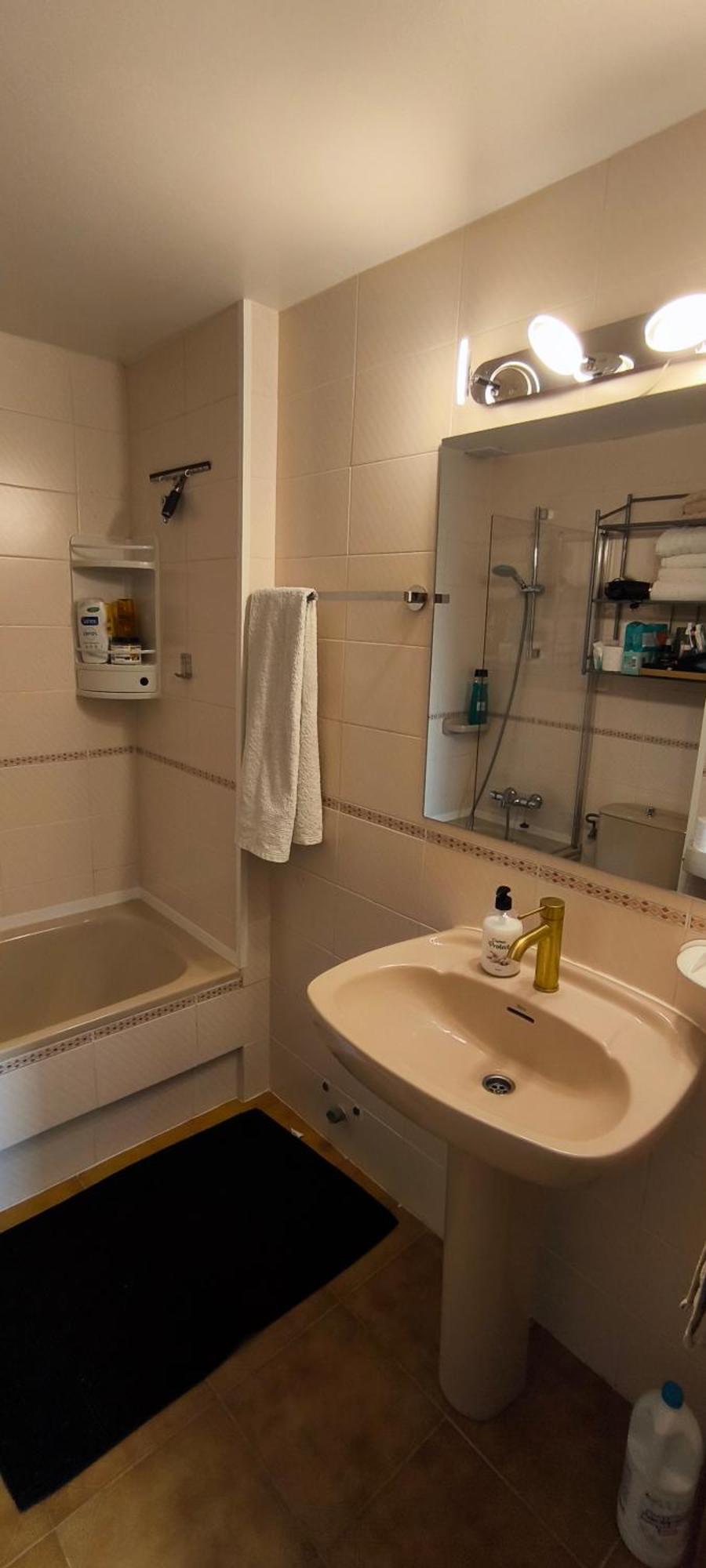 Spacieux Appartement Rose Front Mer Et Piscine Roses Bagian luar foto