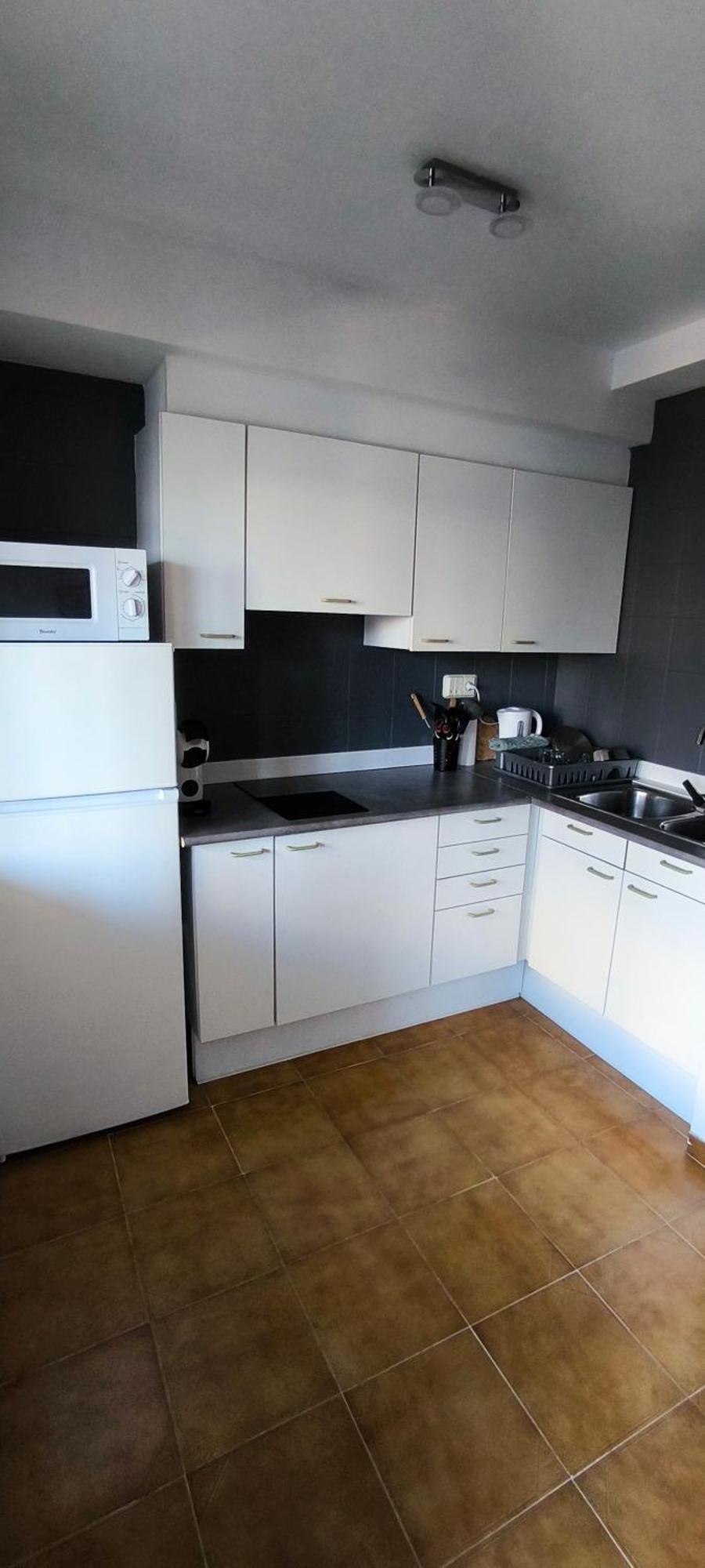 Spacieux Appartement Rose Front Mer Et Piscine Roses Bagian luar foto