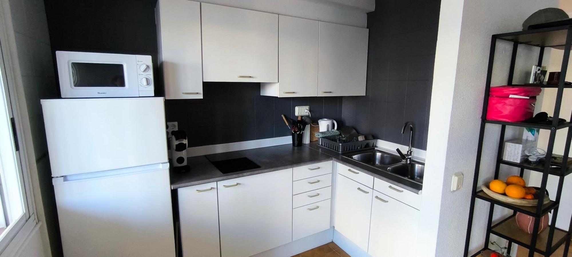 Spacieux Appartement Rose Front Mer Et Piscine Roses Bagian luar foto
